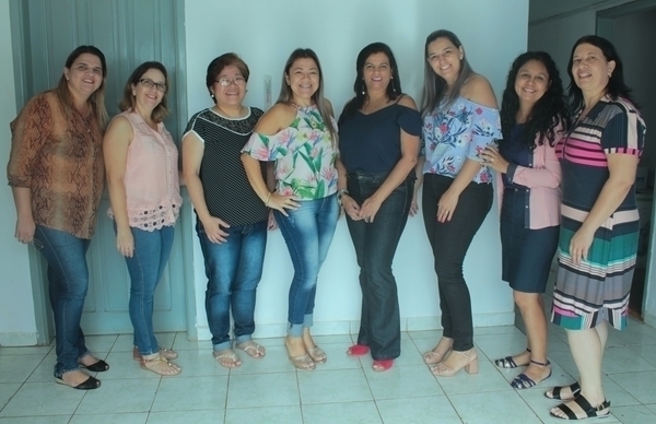 Comitiva de Florestópolis conhece iniciativas da Educação de Tamarana