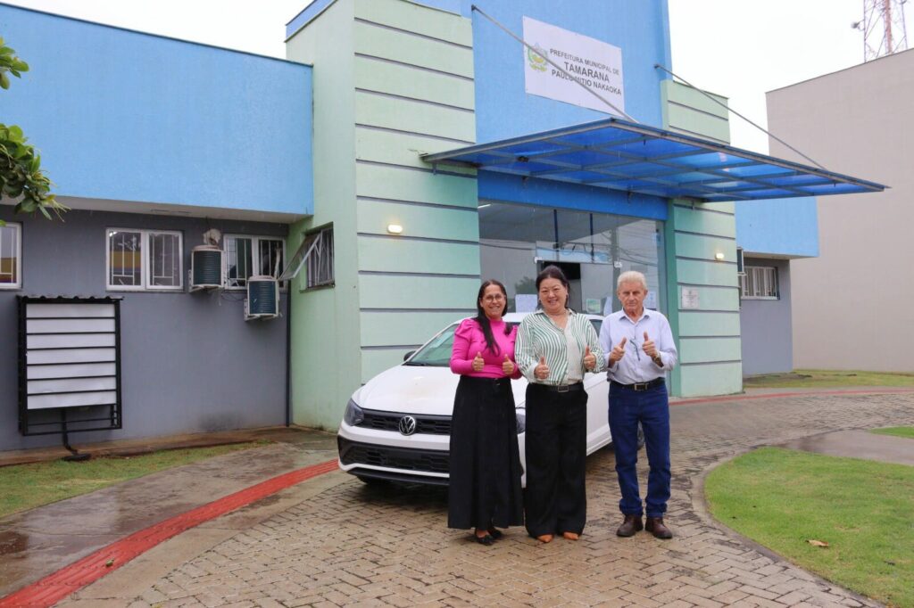 Secretária Ariana Costa, prefeita Luzia Suzukawa e vice-prefeito João Batista Pereira