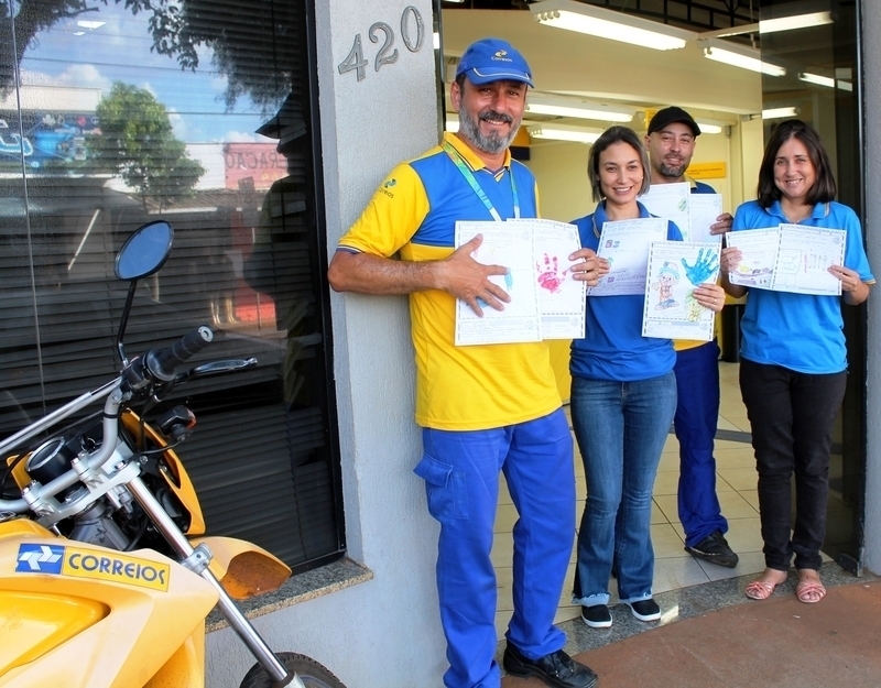 Cartinhas do Papai Noel dos Correios em Tamarana já podem ser adotadas