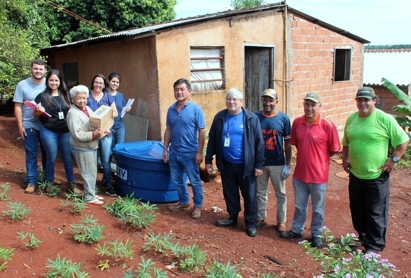 Famílias de baixa renda de Tamarana recebem caixas d'água