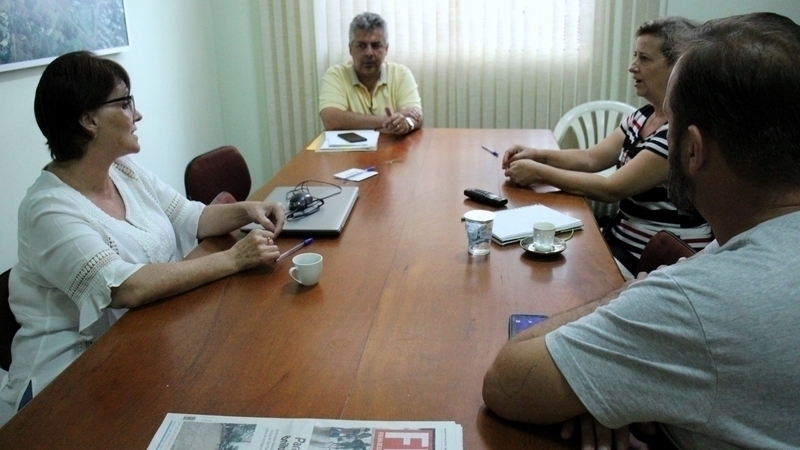 Prefeito e Saúde têm reunião com Acit e reforçam alerta sobre coronavírus