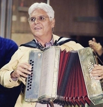 Canei, aqui vai nossa singela homenagem